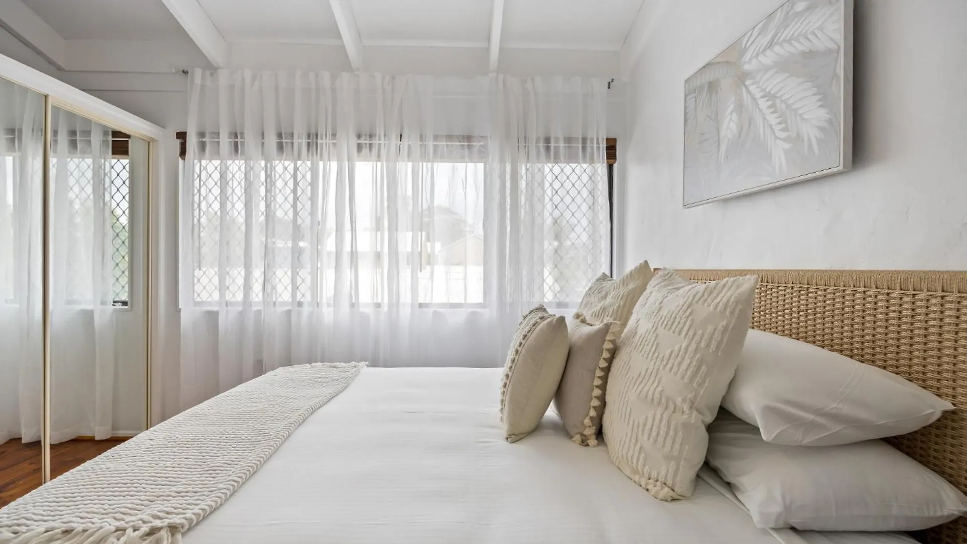 Holiday home Chic 2-Bed Cabin-Style Home By Mooloolaba Beach