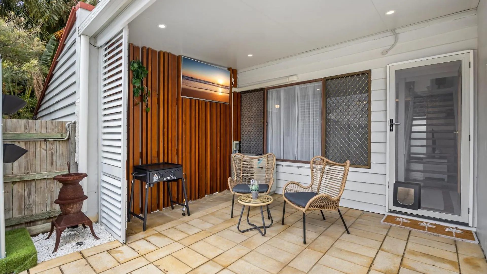 Chic 2-Bed Cabin-Style Home By Mooloolaba Beach 0*,